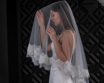 Two layers wedding veil Lace trim bridal veil 2 tires Fingertips double tiers Veil With blusher Long bridal veil 2 layered