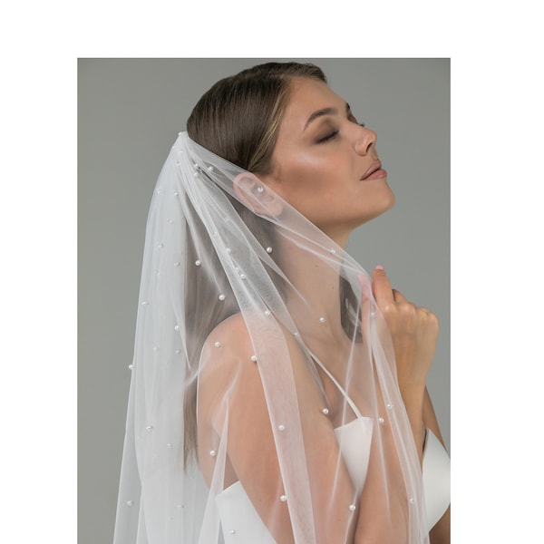 Pearl Wedding Veil wedding veil, Chapel bridal Fingertip Veil, Ivory white Wedding,  one Tire Veil, Simple Single layer Veil with pearls