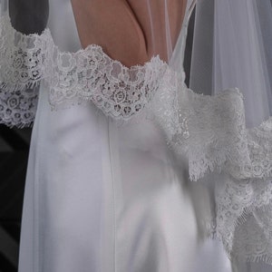 Two layers wedding veil Lace trim bridal veil 2 tires Fingertips double tiers Veil With blusher Long bridal veil 2 layered image 5