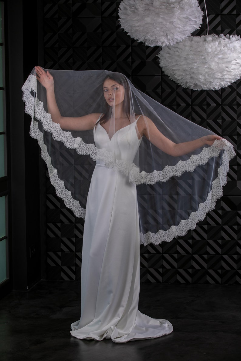 Two layers wedding veil Lace trim bridal veil 2 tires Fingertips double tiers Veil With blusher Long bridal veil 2 layered image 2