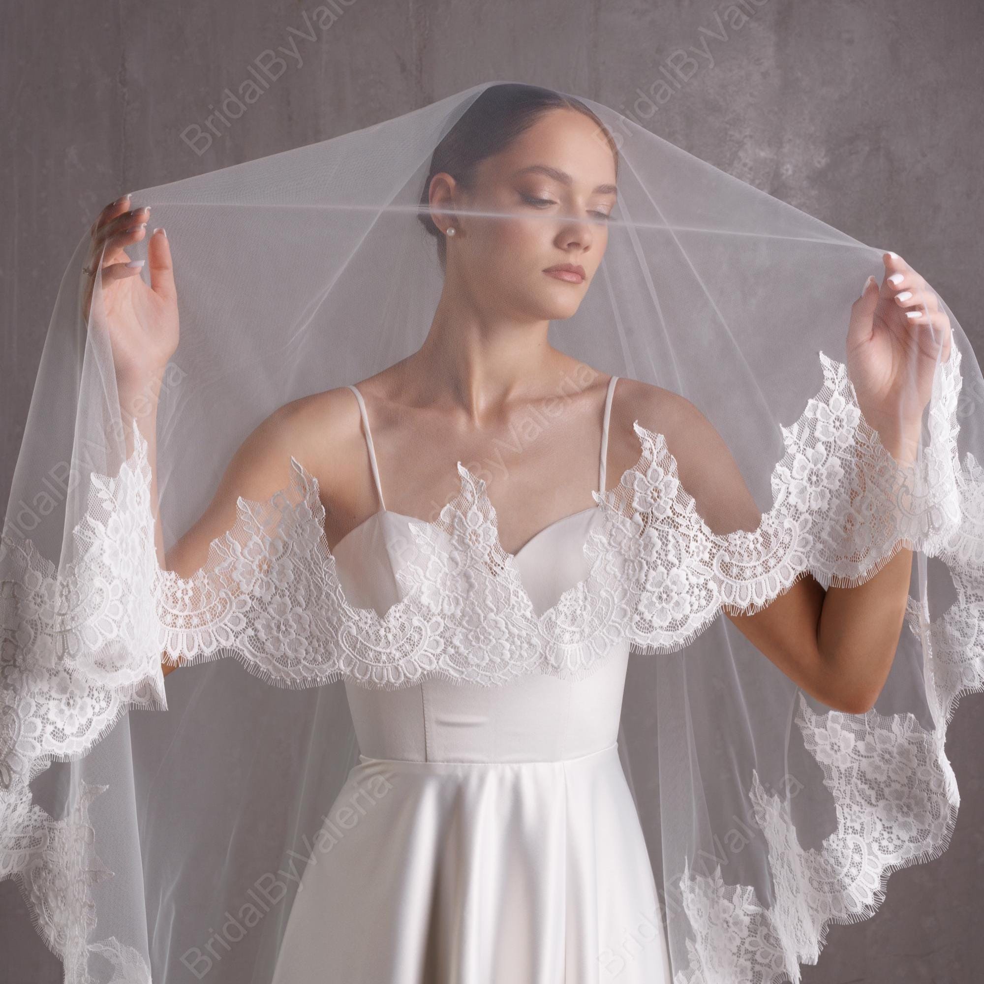 Cathedral Wedding Veil: Beaded Lace Trim, Light Ivory  display picture 1