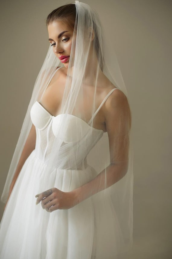 Wedding Veil Simple Tulle Sheer Plain Bridal Veil Raw Edge Veil