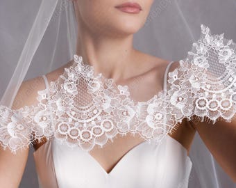 Chantilly Lace Wedding Veil: Two-Tier Cathedral Bridal Veil - Light Ivory