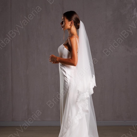 OPYTR Velo da sposaVeli da Sposa cattedrale 3/4/5 Metri, Velo da Sposa Bianco Avorio con Bordo Lungo in Pizzo con Pettine Accessori da Sposa Velo da sposaLunghezza del Gomito