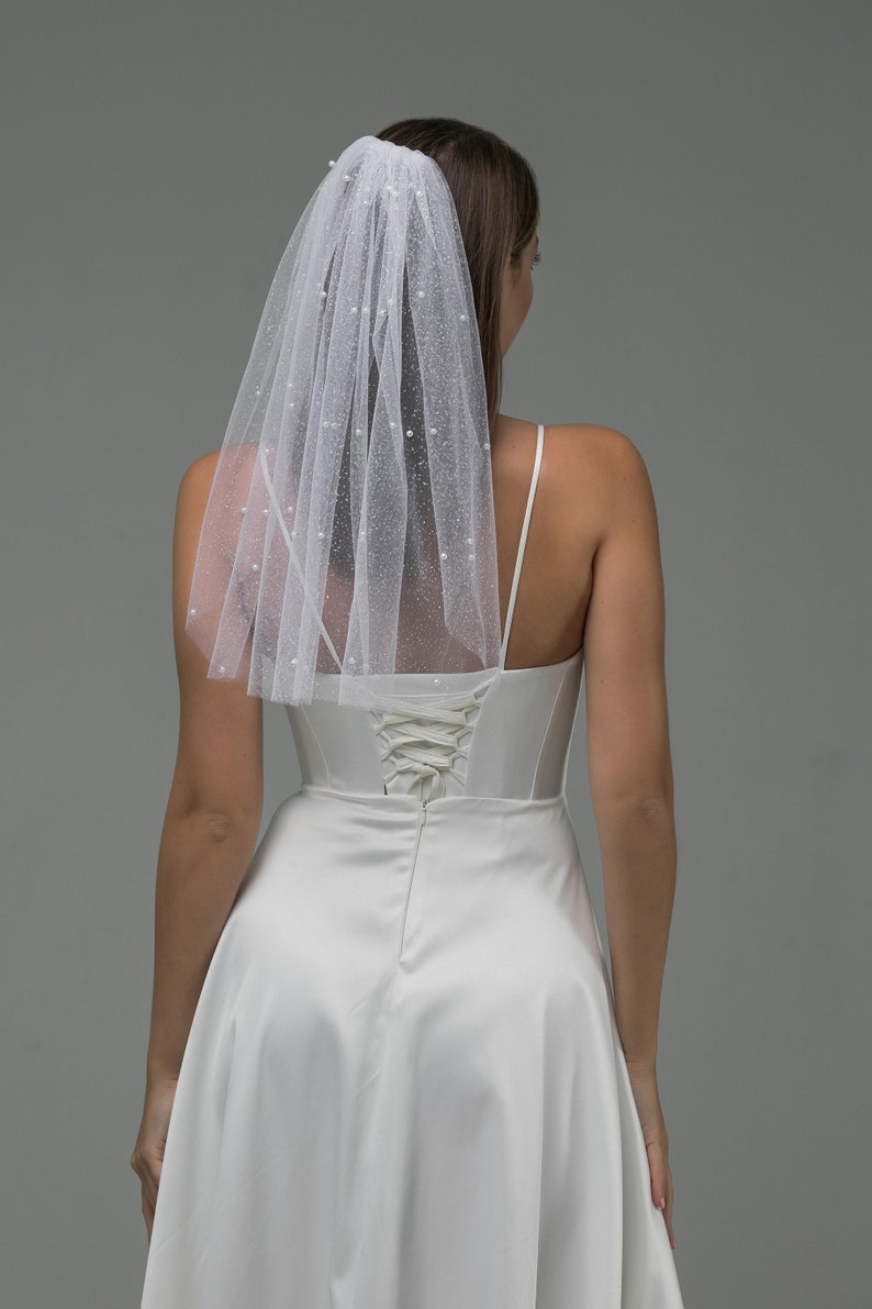Short wedding veil, Mini veil, Party veil, Shoulder Length Veil, Pearl Simple Single Tier Veil, hen party veil, bachelorette idea image 6