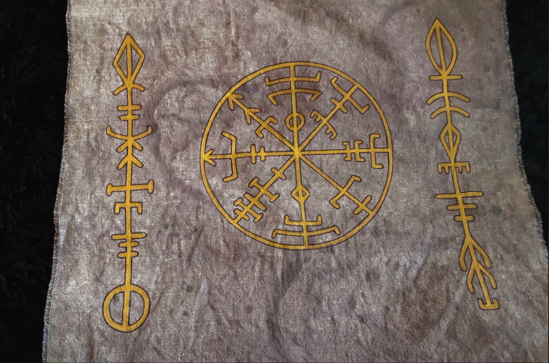 Runes Casting Cloth, Oracle Cloth, Altar Cloth, Cards, Tarot, Wicca ...