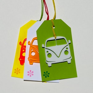Lot d'étiquettes cadeaux en acrylique pour bus VW, Adorables étiquettes Volkswagen pour sacs de cadeaux, Cadeaux et voeux d'anniversaire parfaits, Idées cadeaux Surfs Up, Journées hippies