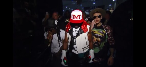 Pin on Floyd Mayweather Fashion