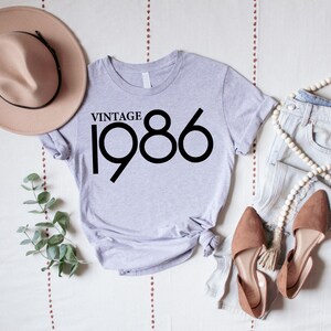 40th Birthday Gift For Woman, Vintage 1986 Shirt, 40th Birthday Shirt, 1986 T-shirt, Vintage Retro 1986 T-Shirt, Gift For Her And Him imagen 5