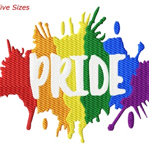 Op de afbeelding: Een regenboogkleurig verfspatten ontwerp met het woord "PRIDE" in witte letters.
