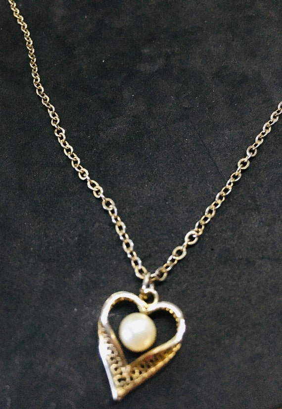 Dainty Vintage Sarah Coventry Filigree Heart Cult… - image 3