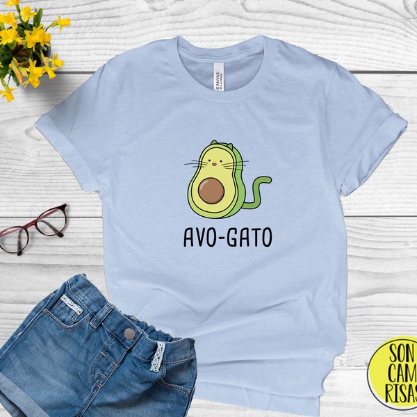 Avo-Gato Cute Spanish Shirt , Camiseta Espanol , Play on Words Cartoon in Spanish , Funny Puns Unisex T Shirt