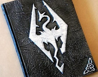 Skyrim Inspiriert Handgefertigtes Journal (20 x 27 cm) Handgemacht
