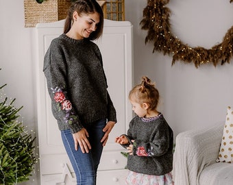 Little girls sweater Hand knit jumper Toddler girl floral knit pullover