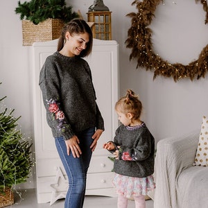 Little girls sweater Hand knit jumper Toddler girl floral knit pullover