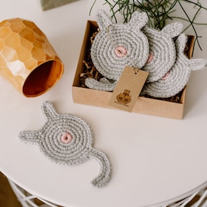 Knit cat coaster set of 4 Wool knitted mug rugs Table decor Crochet cat butt coasters