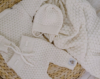 Conjunto de ropa y manta de punto de lana merino para bebé, suéter blanco, pantalones y sombrero, traje de regreso a casa, regalo para recién nacido