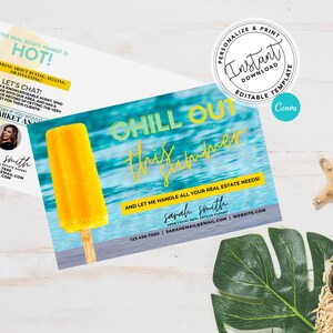 Op de afbeelding: Een ansichtkaart met een zomerthema met een gele ijslolly en een blauwe oceaanachtergrond. De tekst op de ansichtkaart luidt "Chill Out This Summer" en bevat de naam "Sarah Smith" en contactgegevens.