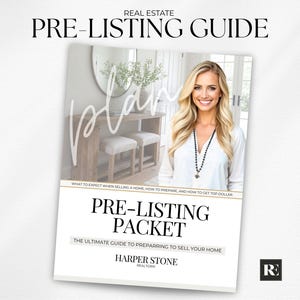 Könnte beinhalten: Ein weißes Heft mit dem Titel "PRE-LISTING PACKET" mit dem Text "THE ULTIMATE GUIDE TO PREPARING TO SELL YOUR HOME." Das Heft zeigt eine lächelnde Frau und die Worte "REAL ESTATE PRE-LISTING GUIDE."