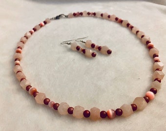 Mooie Rozenkwarts Ketting & Oorbellen Set