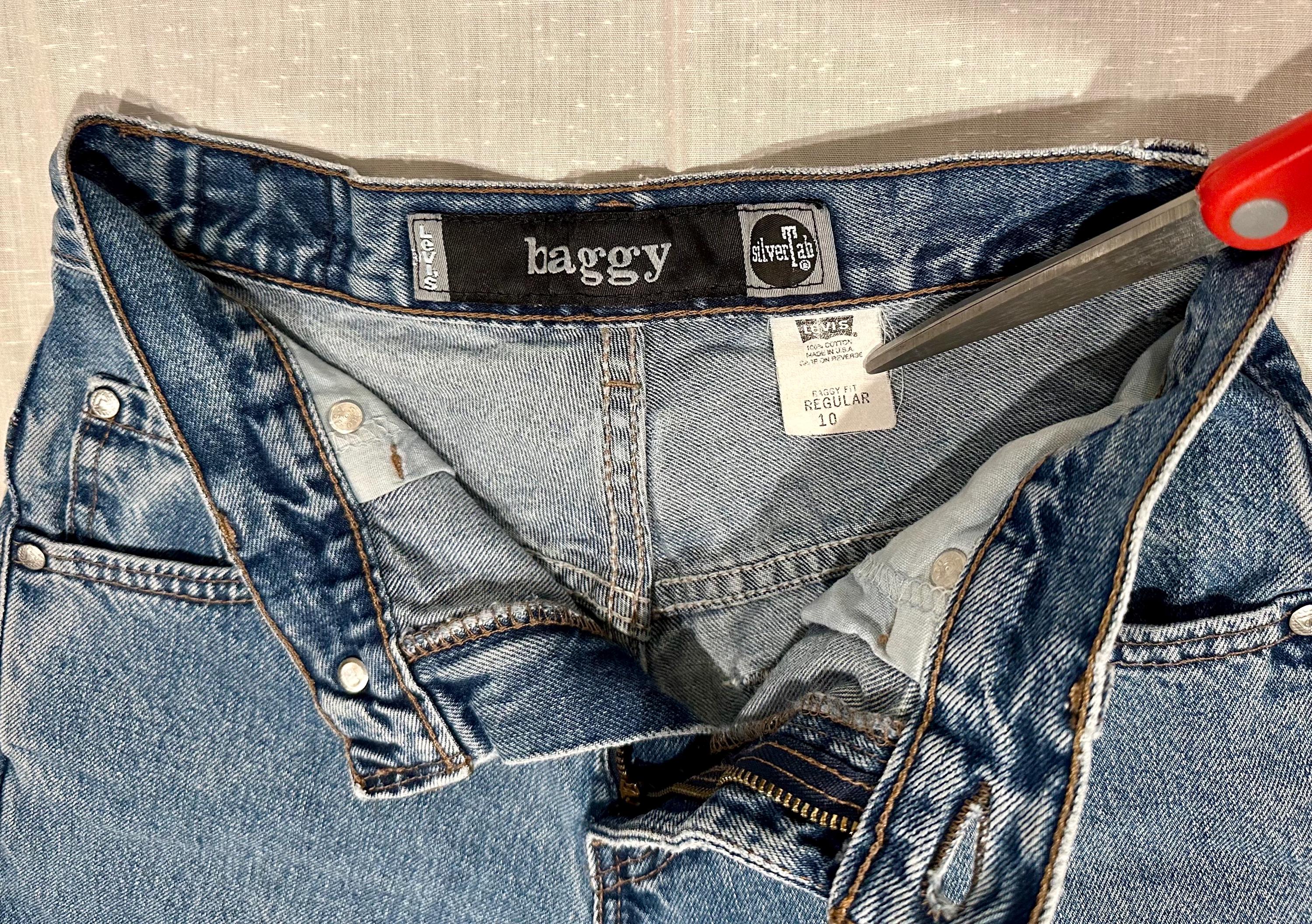 Vintage 90er Jahre Levi Baggy Silvertab Cut Off Shorts 24 ”Taille