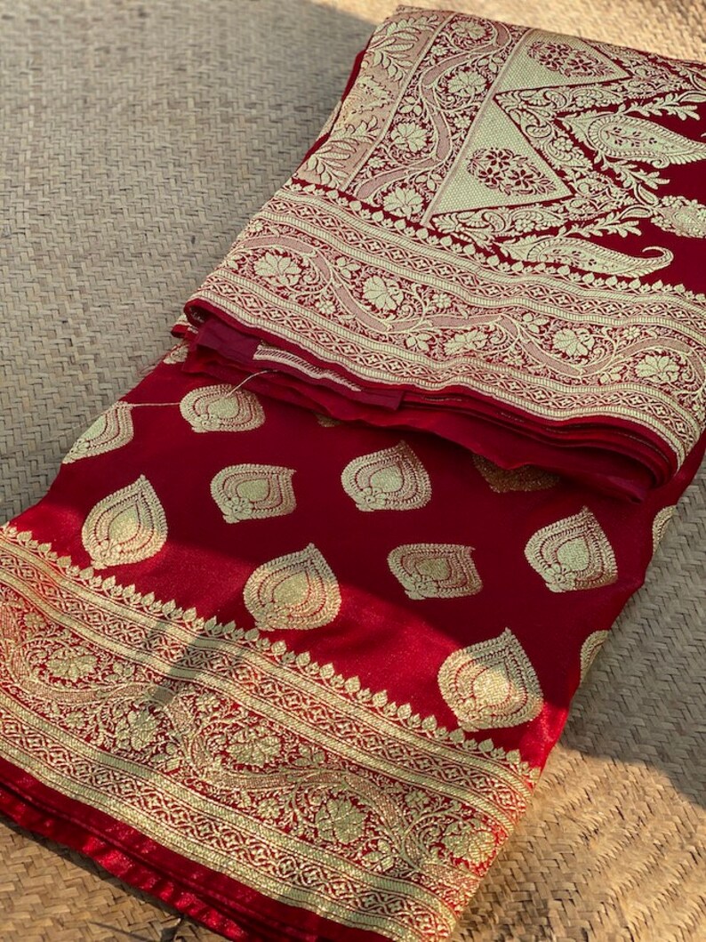 Red Banarasi Satin Silk Saree with Rich Antique Zari Design Pure Handloom Bridal Benarasi Satin Silk Sari
