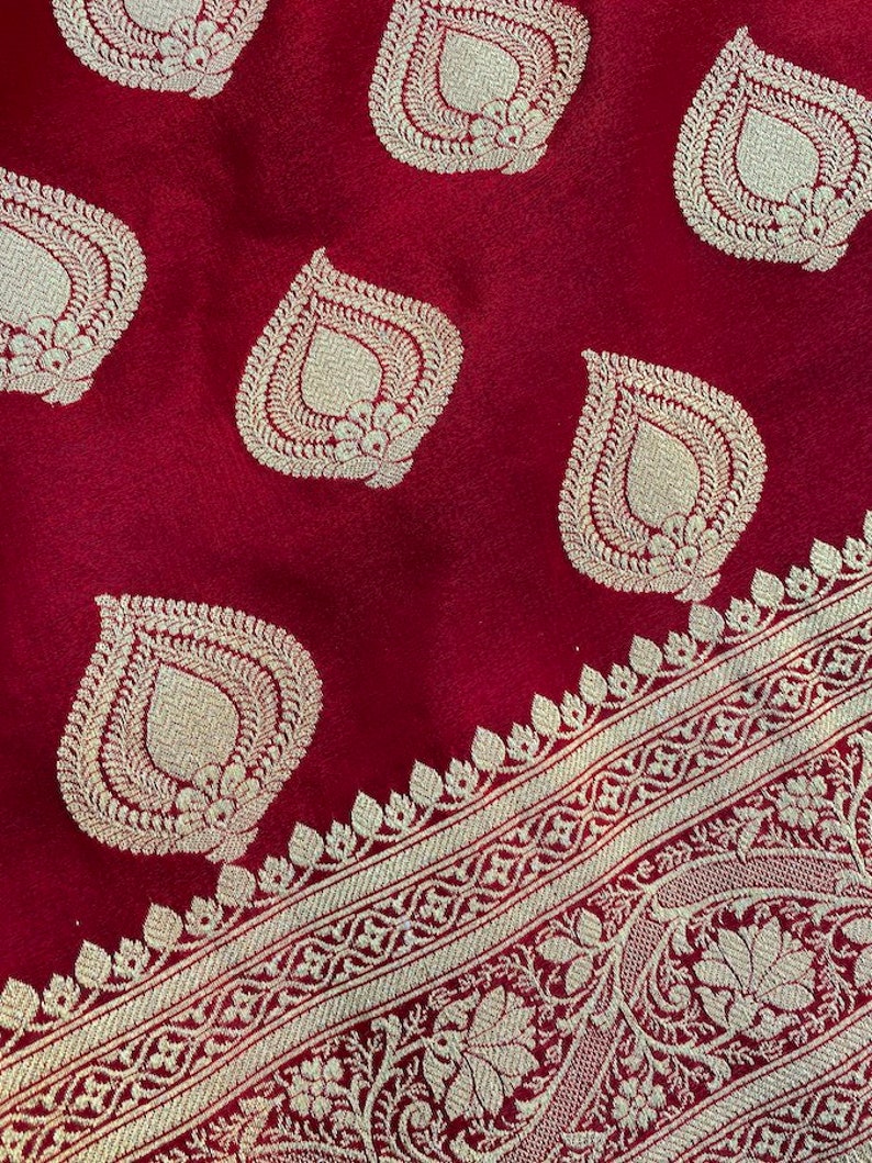 Red Banarasi Satin Silk Saree with Rich Antique Zari Design Pure Handloom Bridal Benarasi Satin Silk Sari
