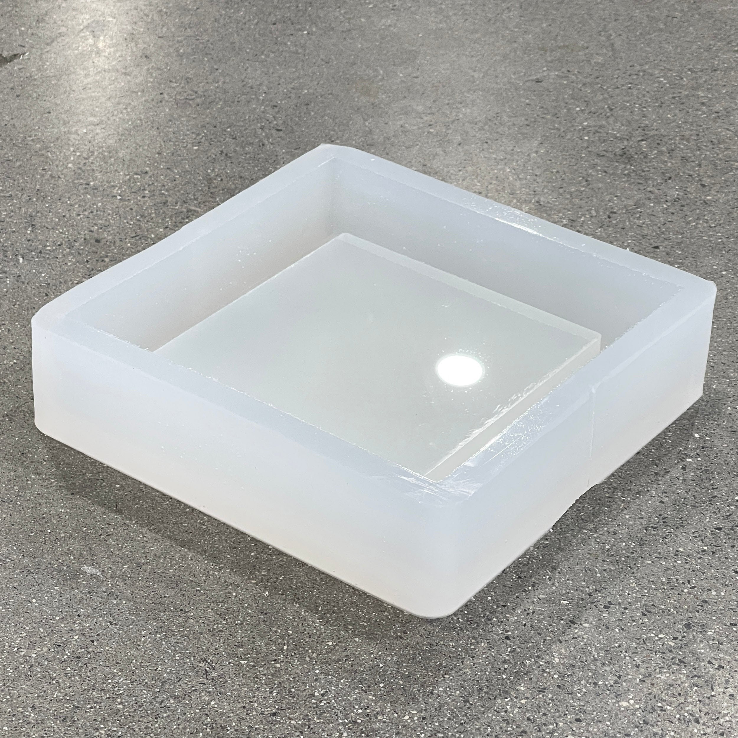 8x8x2 Deep Tray Silicone Mold For Epoxy Resin - 1 Deep Dish Mold