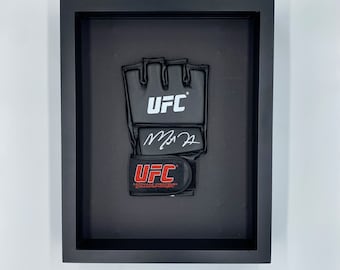 Miesha Tate signerad UFC-handske - Beckett-certifiering