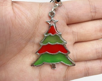 Rojo y verde árbol de Navidad teléfono encanto / resina bisel / adorno / Navidad / hecho a mano / regalos de vacaciones