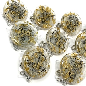 Bobine d'insigne du zodiaque en feuille d'or |  Fait main | Résine | Porte-badge | Lanière | Zodiaque | Horoscope