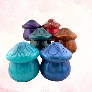 Handmade Resin Mushroom Trinket Box–Unique Toadstool-Themed Jewelry Box Birthday Gift for Nature Lover, Stash Jar, Gift Under 20