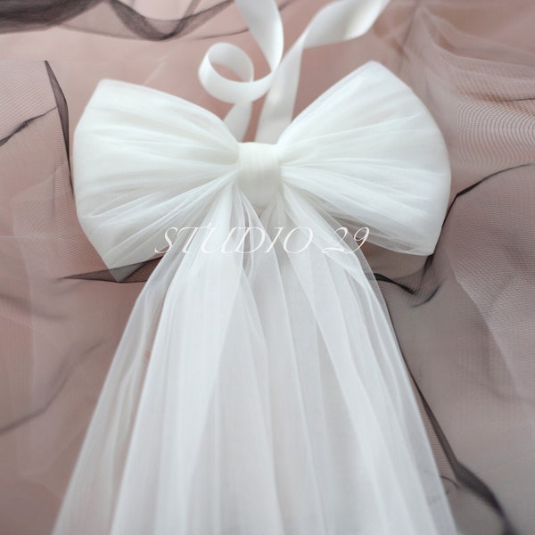 Large bow for wedding dress Bridal detachable bow Big bow for dress Satin sash with bow Bridal bow belt Bow with train Large tulle bow belt