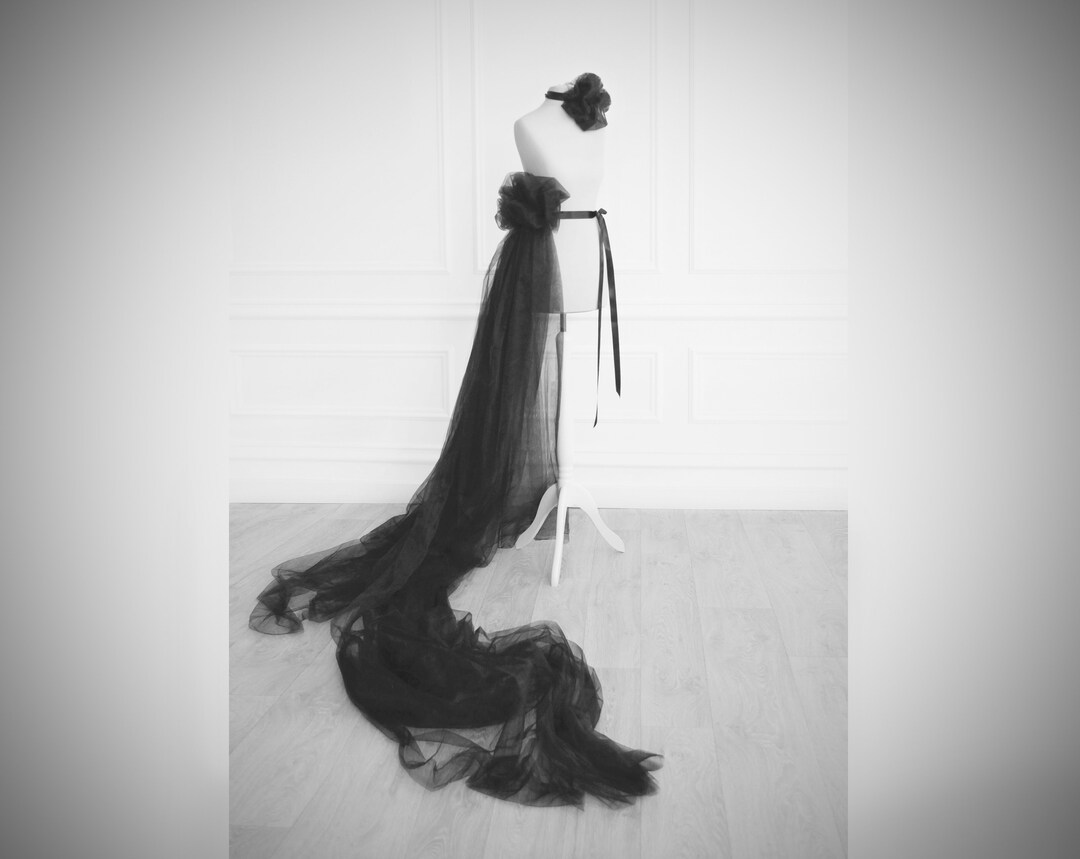 Stanning Black Detachable Train for Wedding Dress Belt With Train