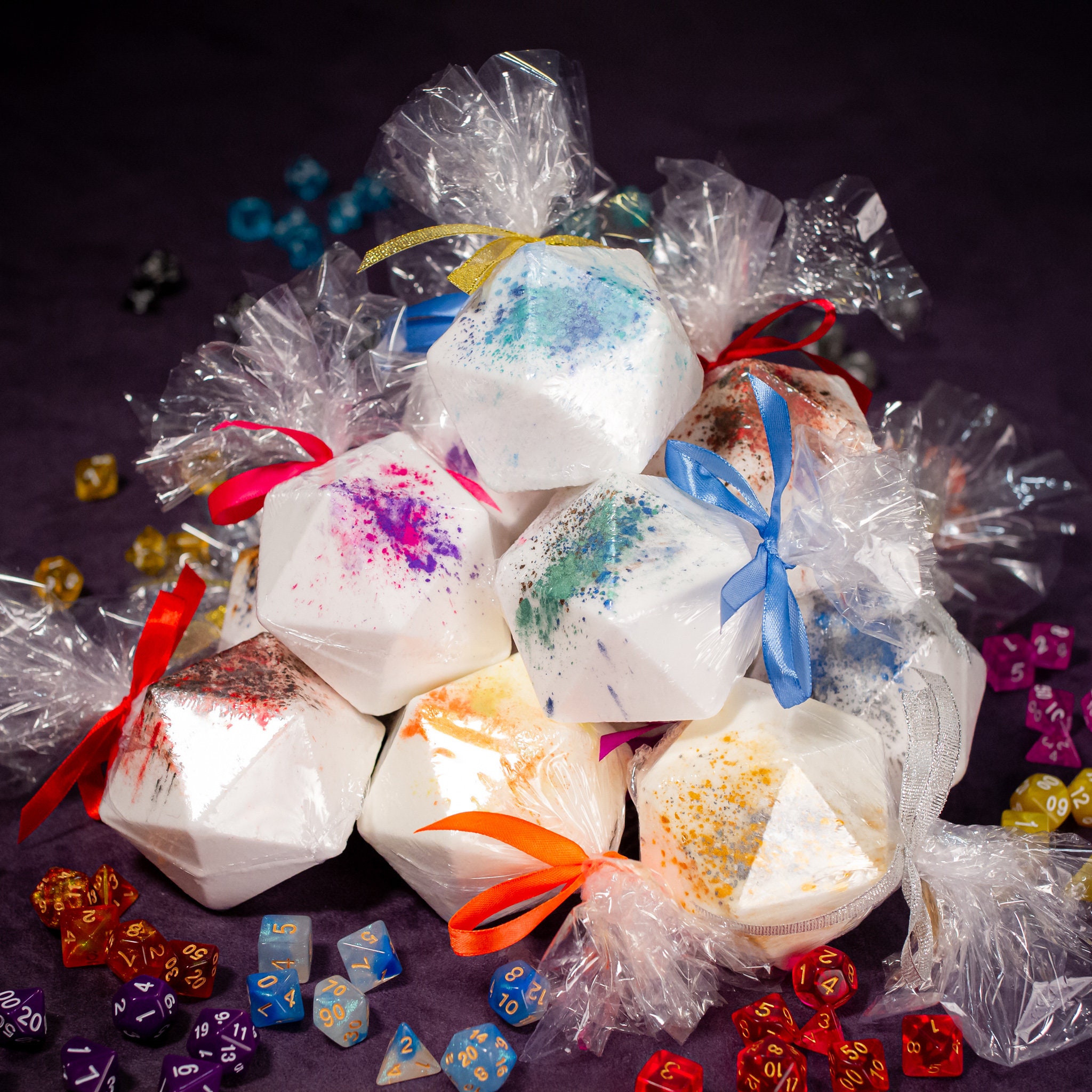 Mystery Dice Bath Bomb - player gift - dungeon master gift - game mas…