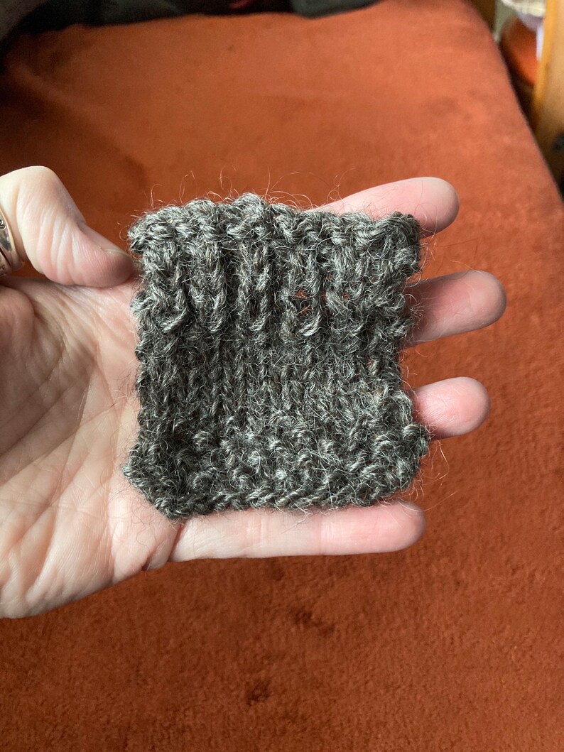 Alpaca Mohair /& Shetland Blend Shimmery Dark Gray Handspun Yarn