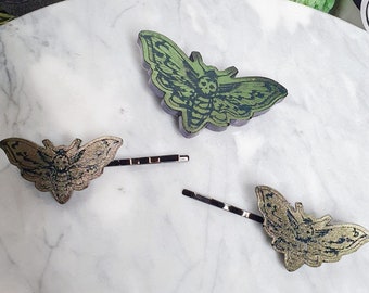 Deathshead moth, pinces à cheveux, pince à cheveux gothique, effrayant mignon, cadeaux gothiques, cadeaux fantasmagoriques, cadeaux de mites, entomologie, art des insectes, pince à cheveux de mite.