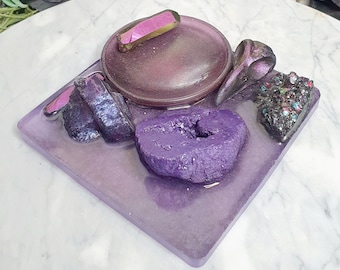 Purple crystals, trinket dish, handmade resin, jewellery organiser, witchy decor, goth home decor, witchy gifts,  gifts for goths.