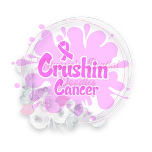 Può includere: Grafica rosa e bianca con un nastro rosa, uno schizzo rosa e il testo "Crushin Cancer" in un cerchio con un contorno bianco.