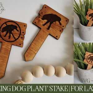 Funny Plant Stake, Peeing Dog SVG, Dog Plant Stake SVG, Laser Cut File, Glowforge SVG, Glowforge Cut File, Plant Stake Svg
