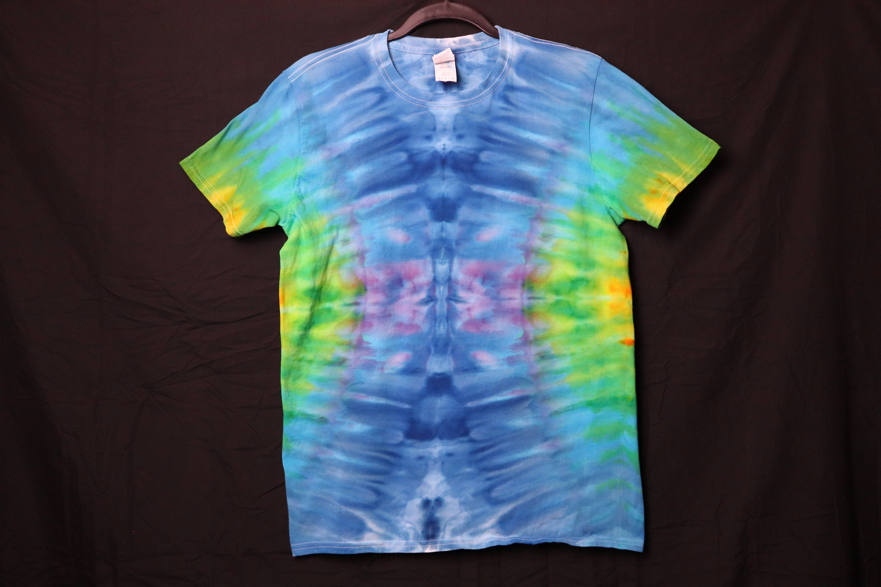 trippy tie dye