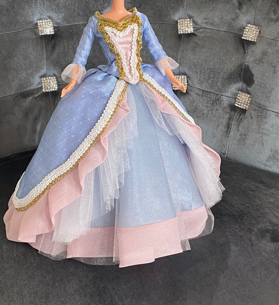 La Princesse Et Le Pauvre Réplique De Robe Personnalisée robe Seulement  Faite Sur Commande Pour Poupée De Taille Barbie 