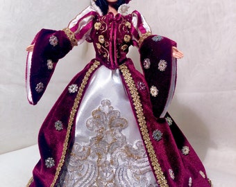 Alleen limited edition Sneeuwwitje custom poppenjurk
