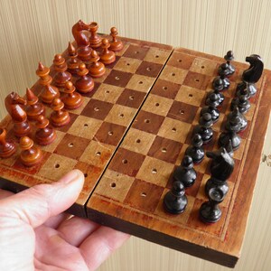 1942 Chess Set - Etsy