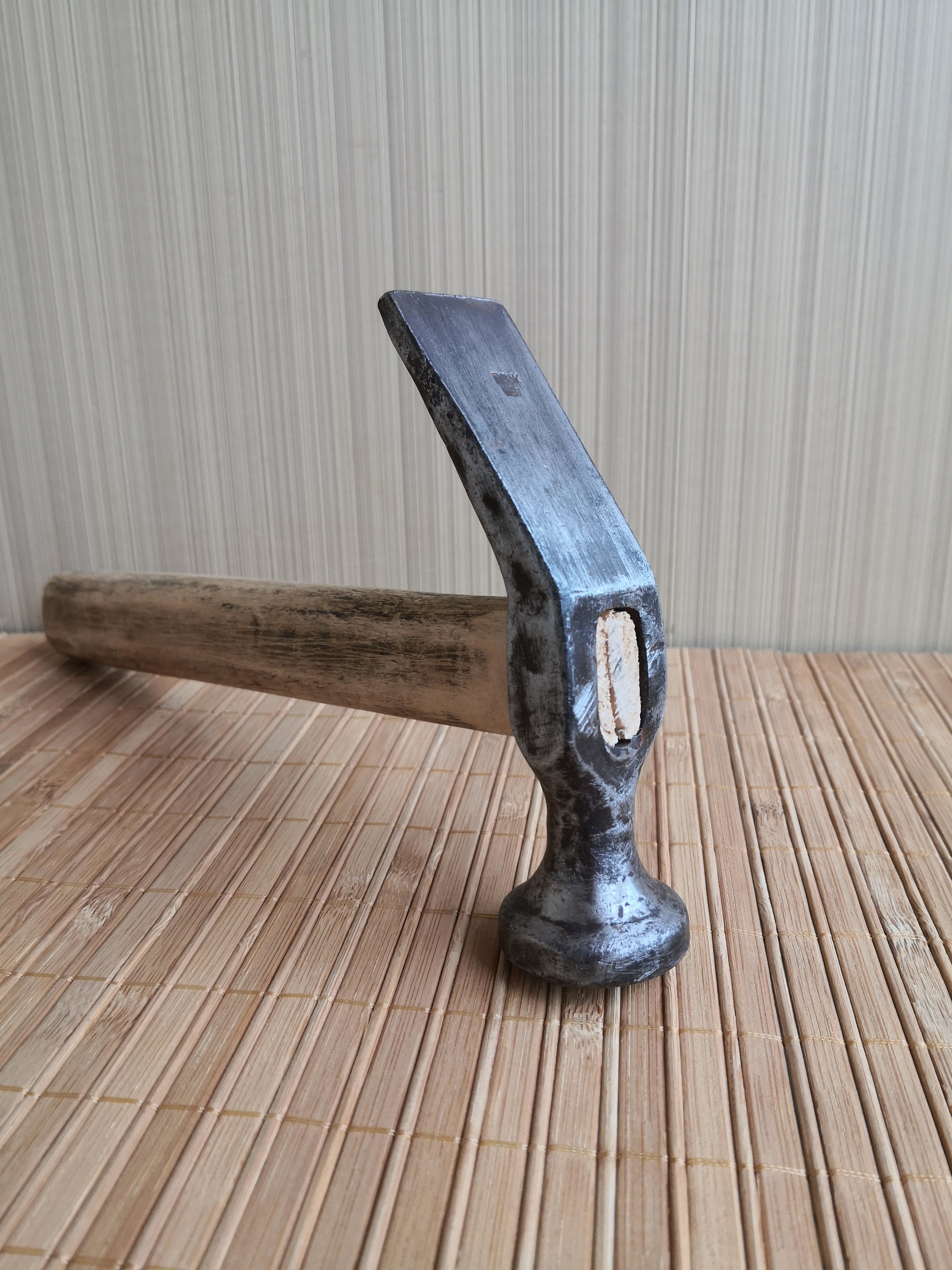 OUTIL ANCIEN, N° 7 MARTEAU cordonnier, modèle MOYEN, VOIR MES AUTRES