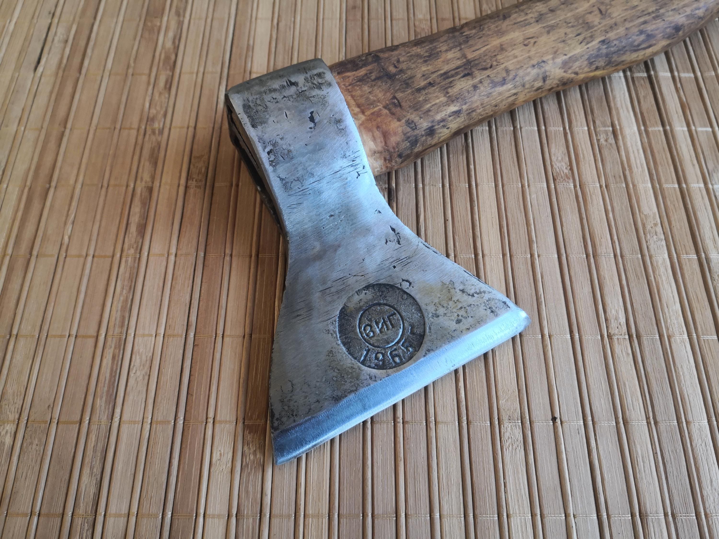 アンティーク・斧（銘入り） Old rusty axe - Etsy 日本