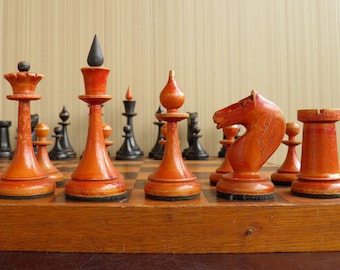 Vintage weighted chess set 1950s made in the USSR. Vintage chess set "Mordovian". Latvian chess pieces. Soviet chess set "Latvian-Mordovian"
