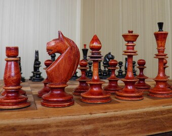 Vintage sowjetisches Holzschach &quot;Ägypten&quot; in gutem Zustand, ein Geschenk für Männer, Sammler und Liebhaber seltenen Schachs. Altes Holzschach UdSSR 40-50er Jahre.