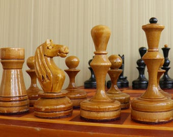 Vintage, Soviet wooden, weighted chess set from the 60-70s in good condition! Old weighted wooden chess set is a beautiful, original gift!!!