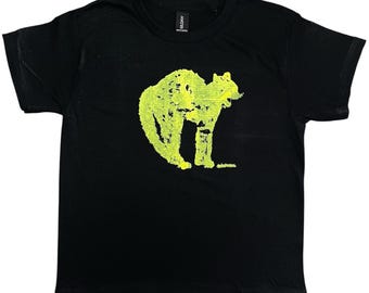 Vintage black cat Graphic Baby Tee: Handmade Screen Print retro graphic tshirt, 90s y2k, grunge, goth, Halloween aesthetic